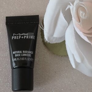MAC Prep + Prime Natural Radiance Base NWT